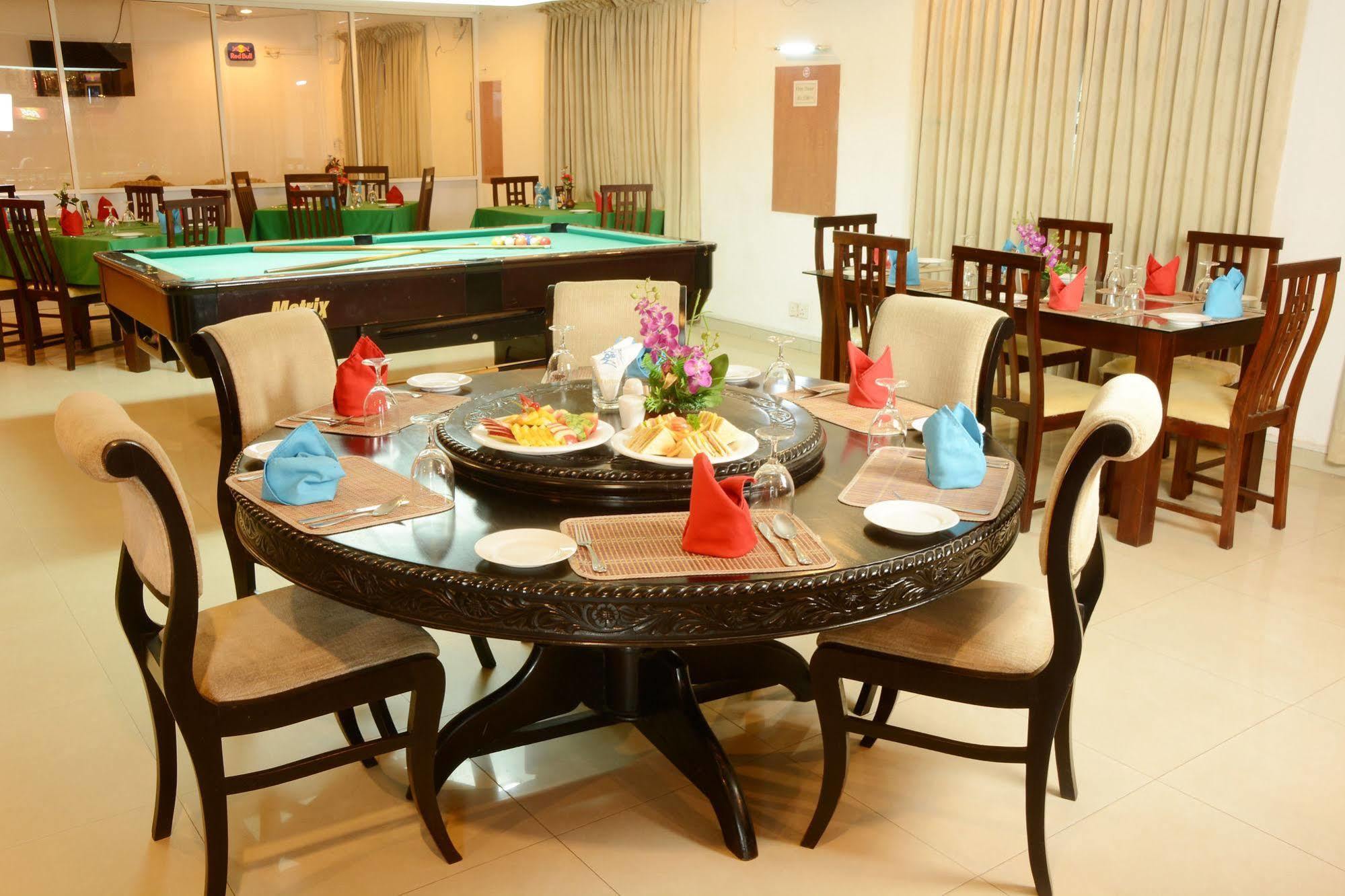 Mount Breeze Hotel Dehiwala-Mount Lavinia Eksteriør billede