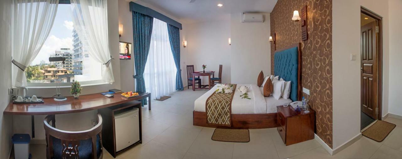Mount Breeze Hotel Dehiwala-Mount Lavinia Eksteriør billede