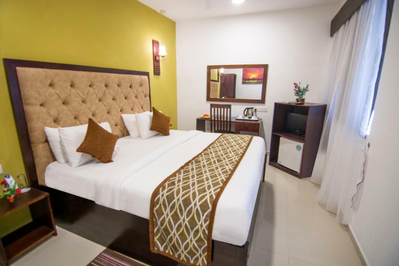 Mount Breeze Hotel Dehiwala-Mount Lavinia Eksteriør billede