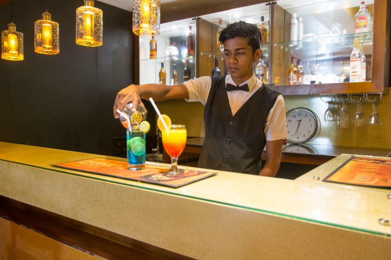 Mount Breeze Hotel Dehiwala-Mount Lavinia Eksteriør billede